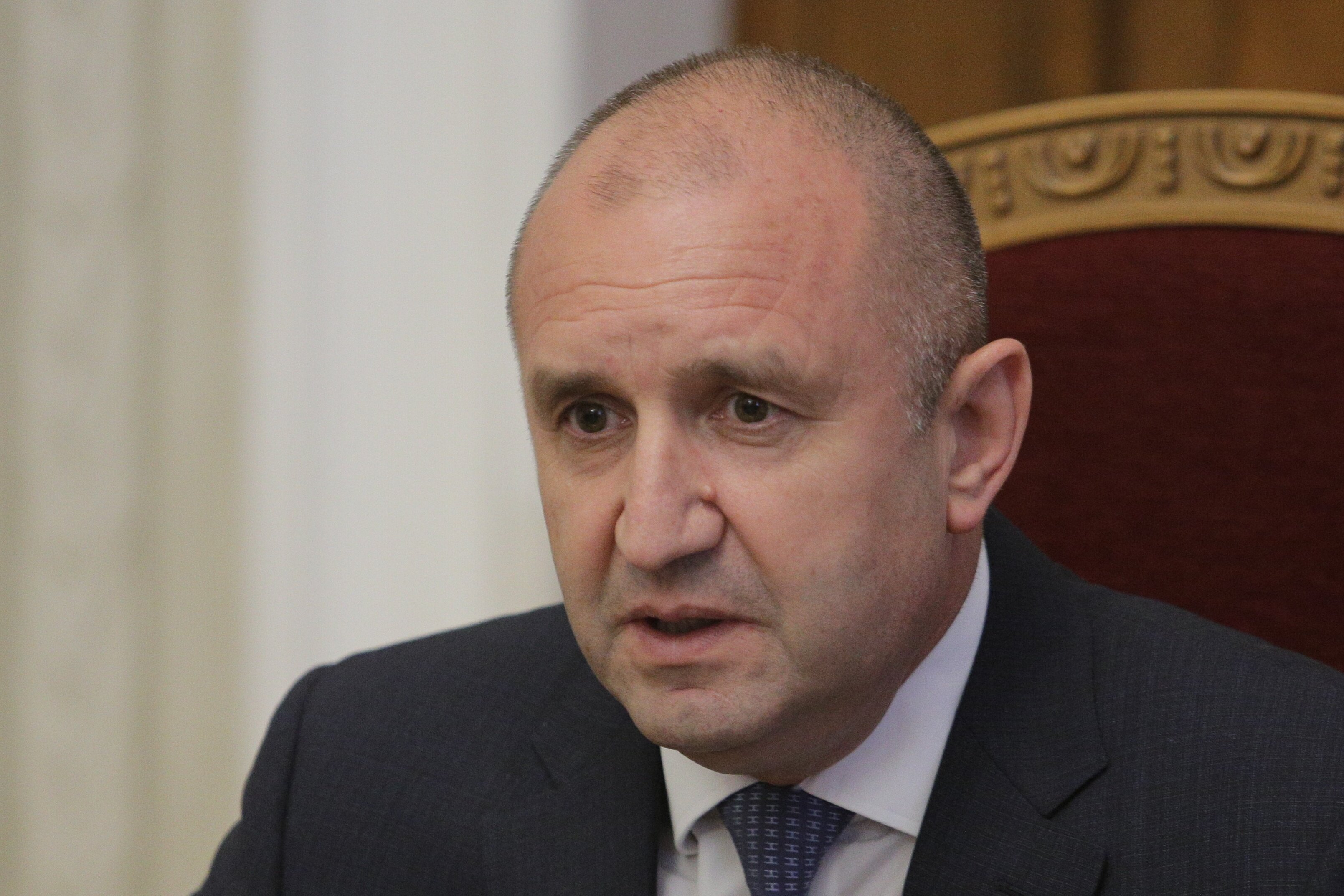 Президентът Румен Радев призова министър председателя в оставка да свика заседание