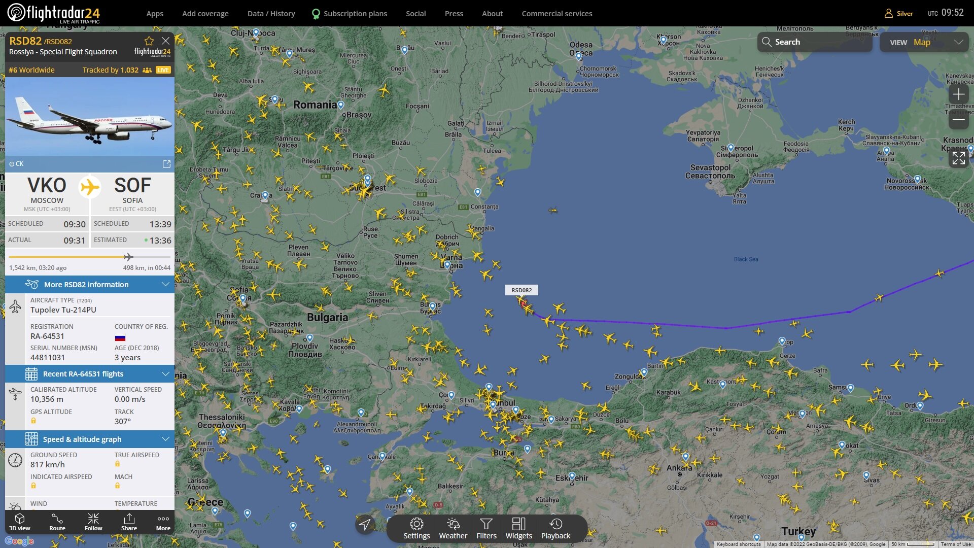 Два самолета от състава на специалния авиоотряд Россия излетяха от московското