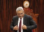 Президентът на Шри Ланка избяга в Сингапур