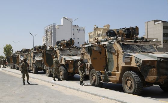 Либийски сили са разположени в Триполи в събота, 27 август 2022 г. Рано в събота в столицата на Либия избухнаха сблъсъци между съперничещи си милиции.