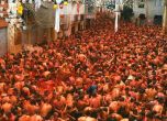 Фестивалът Томатина заля испанските улици след две години пауза (галерия)