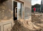 Продължава разчистването на наводнените карловски села