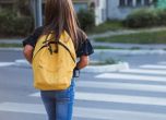 Кола блъсна 15-годишно момиче на пешеходна пътека напът за първия учебен ден (обновена)