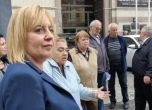Мая Манолова с акция 'Жълти стотинки' пред социалното министерство: Увеличенията на пенсиите са подаяния