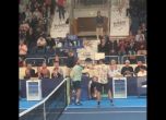 Български и френски тенисист почти се сбиха след мач, разтърва ги съдията (видео, обновена)