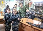 Парамилитарна организация в Свердловск предлага военното обучение в Русия да започва в 1 клас