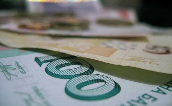Куриер намери 10 000 лева и ги предаде в полицията в Ловеч
