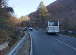 Катастрофа между автобус и джип на пътя за Рилския манастир, 11 души са пострадали (обновена)