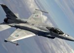 Нидерландия е готова да обучава пилотите ни, но не и да даде F-16