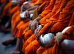 Будистки храм остана без монаси - всички били наркомани. Пратени са да се лекуват