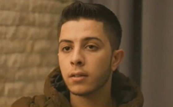  19-годишният сириец Абдула ел Рустум Мохамед казва, че е бил ранен близо до сърцето и е получил трайни увреждания.