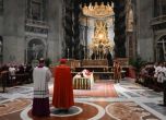 Погребението на Бенедикт XVI: за първи път папа погребва своя предшественик (допълнена)