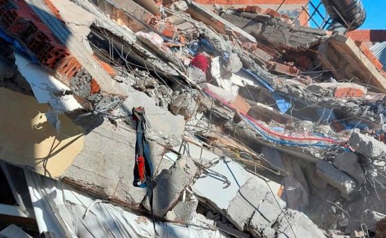 Разрушенията след земетресенията в Турция