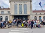 Катастрофа с 2 жертви на ЖП прелез, блокиран е влакът Варна-София (обновена)