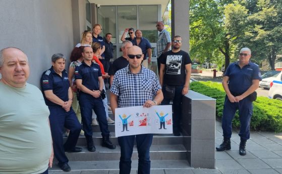 Протест на полицаи в Бургас на 4 юли