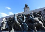 Махнете паметниците в прослава на Съветската армия! Те са фетиши на Путиновата агресия!