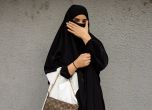 Иран предлага нов закон за хиджаба: Глоби до 360 млн. риала и наблюдение с изкуствен интелект