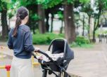 Такси блъсна жена с детска количка на пешеходна пътека в Шумен