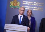 ''Широко затворени очи'': Денков каза на СЕМ да се справи с дезинформацията, а не да се обяснява