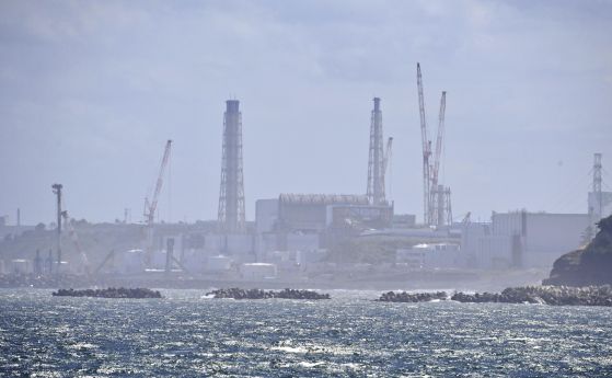 Япония започна да изпуска вода от АЕЦ Фукушима в Тихия океан 12 години след аварията.