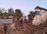 Поне 128 загинаха при силен трус в Непал