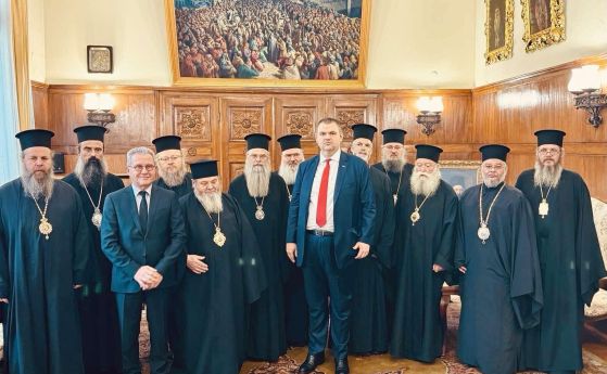 Срещата на митрополитите от Св. Синод с Делян Пеевски