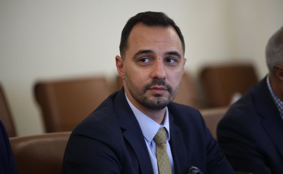 Министърът на икономиката Богдан Богданов 