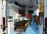 Екип на плевенската Спешна помощ изроди бебе в линейка