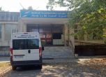Психичноболен преби медицинска сестра в Бургас, тя съди болницата