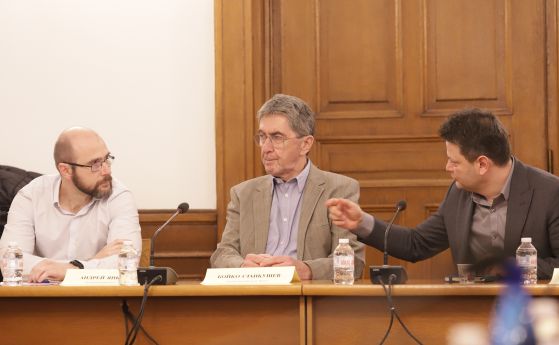 Андрей Янкулов, Бойко Станкушев и Николай Стайков в парламента
