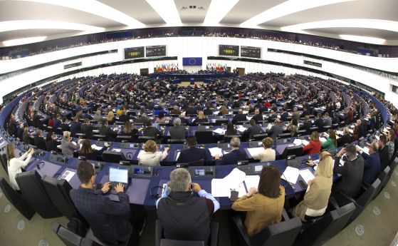 Европейският парламент призова Русия да върне изцяло държавното съкровище на Румъния