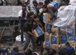 Израел обяви, че е пуснал 31 камиона хуманитарна помощ за Газа