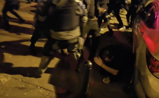 Брутално полицейско насилие над протестиращи по улиците на Тбилиси (видео)