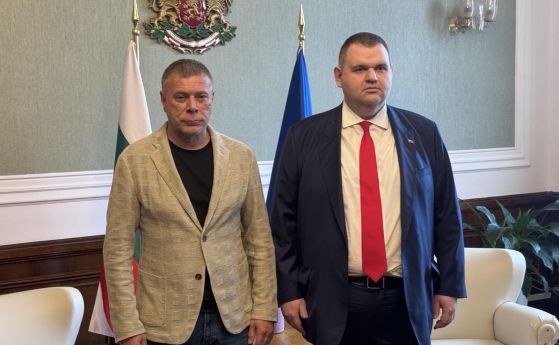 Николай Рашков и Делян Пеевски се срещнаха
