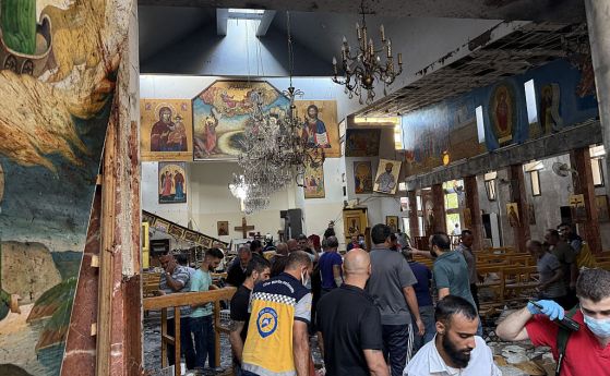 Самоубийствен атентат в църква в Дамаск, най-малко 15 души са загинали