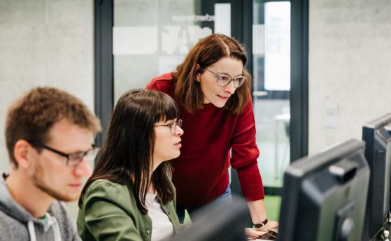 Работа и образование