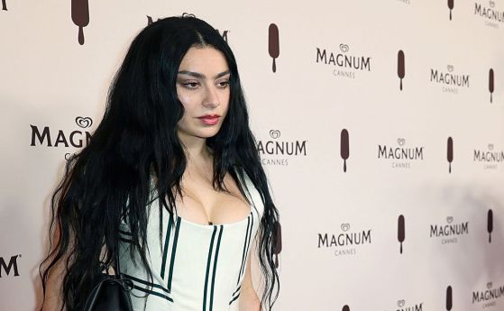 Чарли XCX