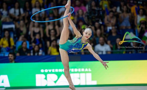 Стилияна Николова