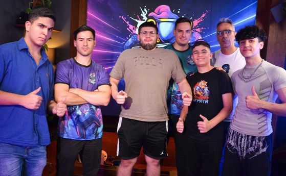 Третият онлайн рунд от най-мащабния гейминг турнир в България – Vivacom GAME ON 2025, потопи участниците в дигиталния свят на една от най-популярните гейминг платформи в момента: ROBLOX