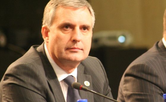 Ивайло Калфин