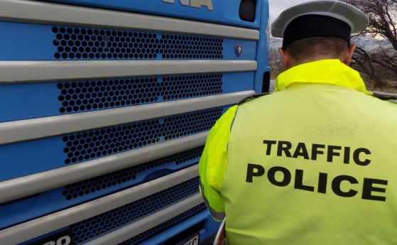 Полиция на пътя