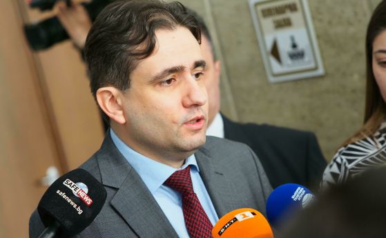 Божидар Божанов