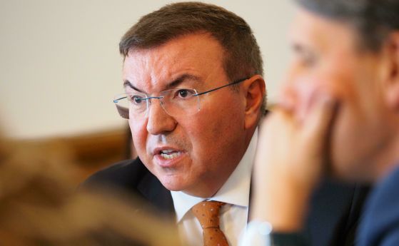 Костадин Ангелов