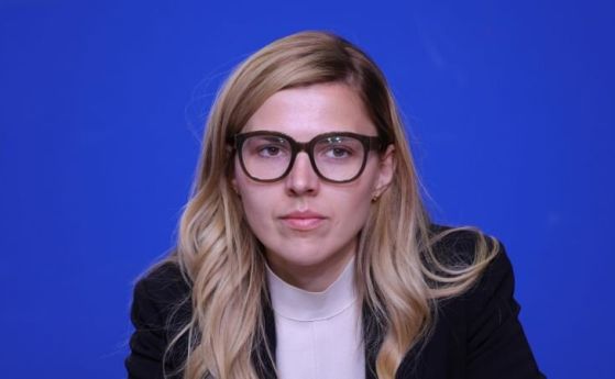 Външният министър Велислава Петрова