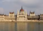 Унгарският парламент.