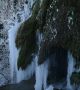 Красивите Крушунски водопади край град Летница, Ловешко, посрещнаха новата година замръзнали.

В празничните дни температурите в района стигнаха до -22 градуса през нощта.  Снимка: Дарина Младенова