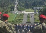Хиляди почетоха паметта на Христо Ботев ( снимки ) slid Хиляди почетоха паметта на Христо Ботев ( снимки ) slid