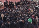 Пеневата чета изпраща със сълзи великия треньор (ВИДЕО, СНИМКИ) slid Пеневата чета изпраща със сълзи великия треньор (ВИДЕО, СНИМКИ) slid