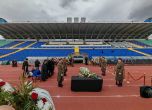 Пеневата чета изпраща със сълзи великия треньор (ВИДЕО, СНИМКИ) slid Пеневата чета изпраща със сълзи великия треньор (ВИДЕО, СНИМКИ) slid