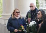 Стотици изпратиха Мишо Белчев в последния му път (ГАЛЕРИЯ) slid Стотици изпратиха Мишо Белчев в последния му път (ГАЛЕРИЯ) slid